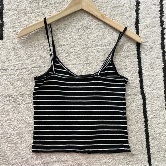 AMERICAN EAGLE Black White Striped Hook Eye Clasp Tank Top - Picture 5 of 6
